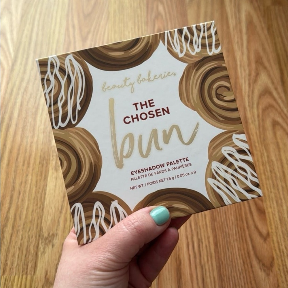 Beauty Bakerie - The Chosen Bun Eyeshadow Palette